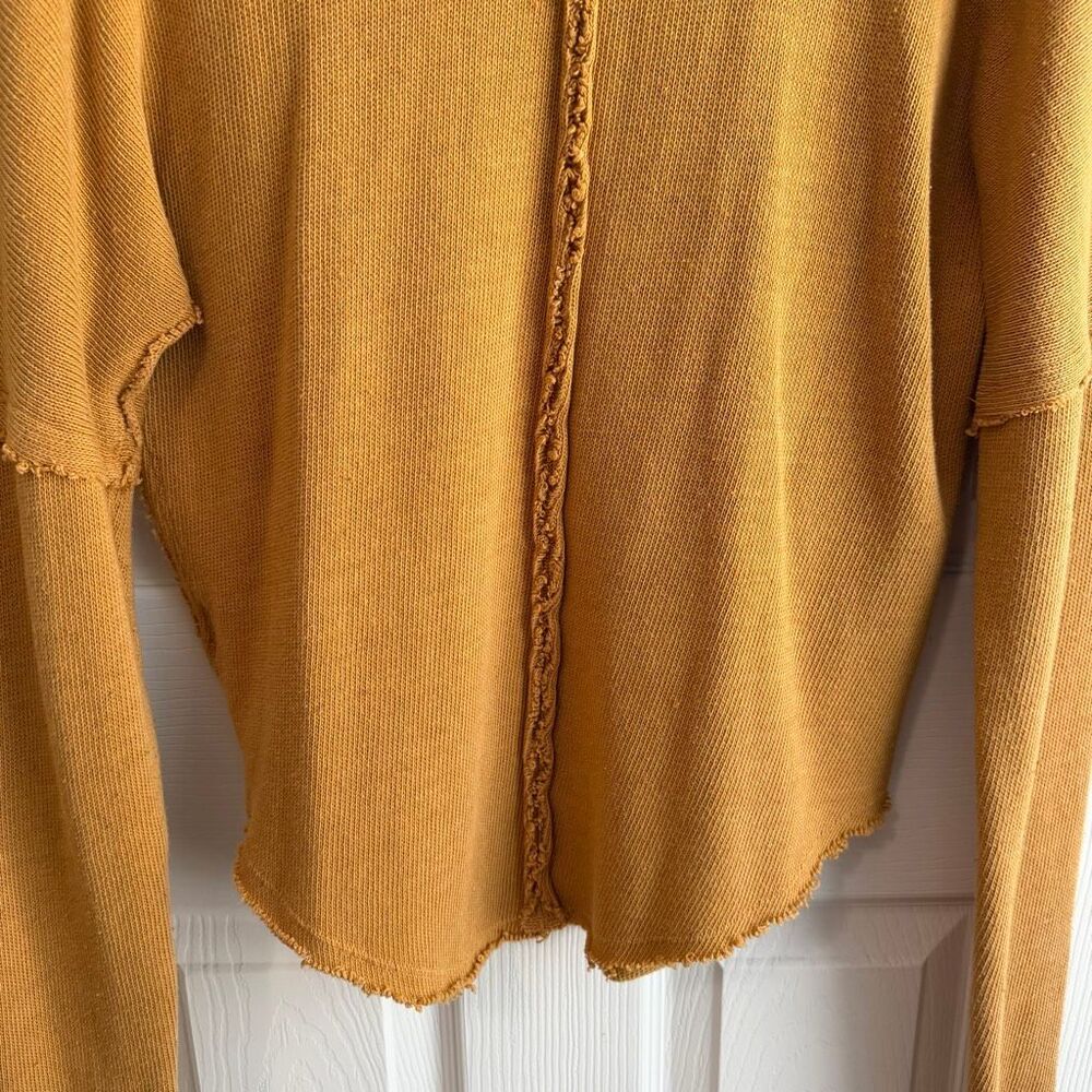 FREE PEOPLE Mustard Yellow Distressed Sweater Size Small V-Neck - Picture 11 of 12